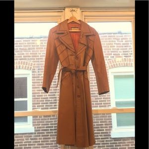 Vintage Suburban Heritage Leather Coat. Size small.